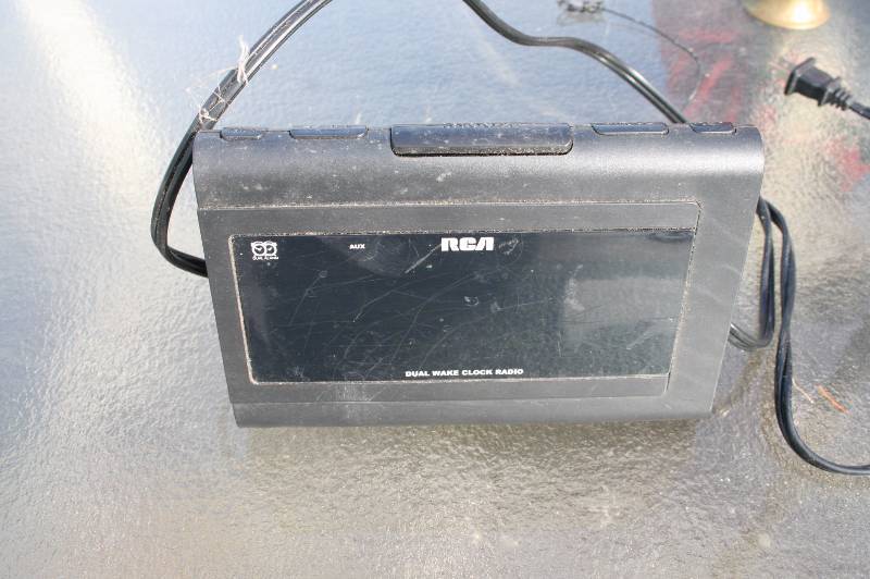 RCA Clock Radio