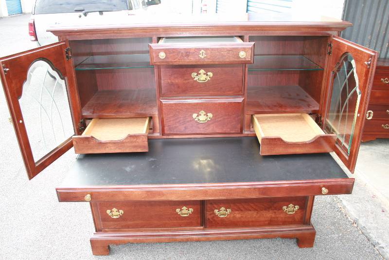 Dresser Chest with deskfolding top and drawers