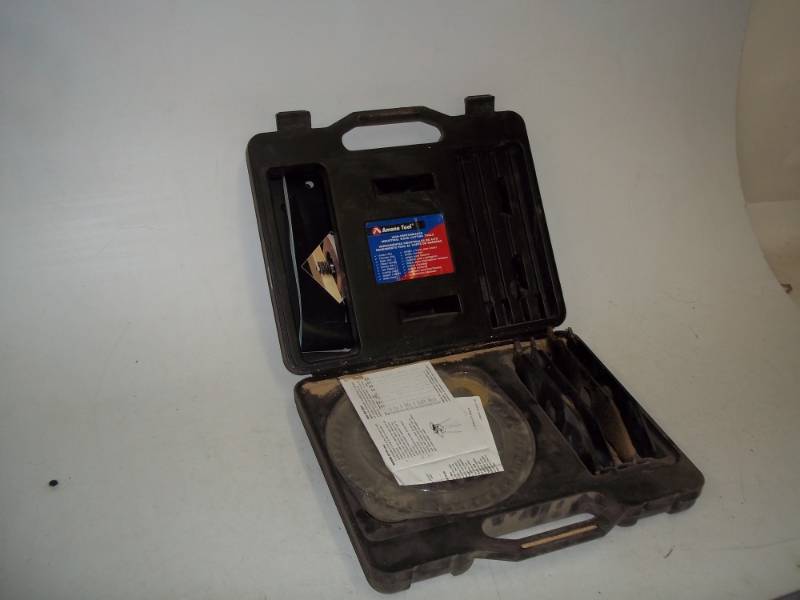 lot 3 image: Amana tool dado set wcase