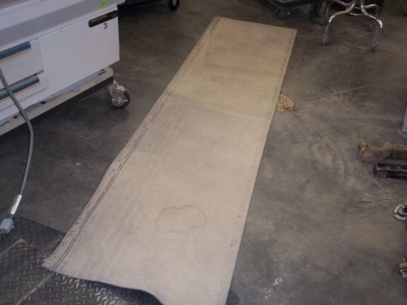 lot 24 image: anti fatigue mat 2 x 8