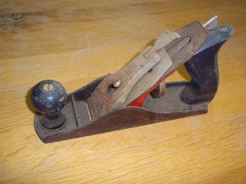 lot 66 image: 9 wood plane