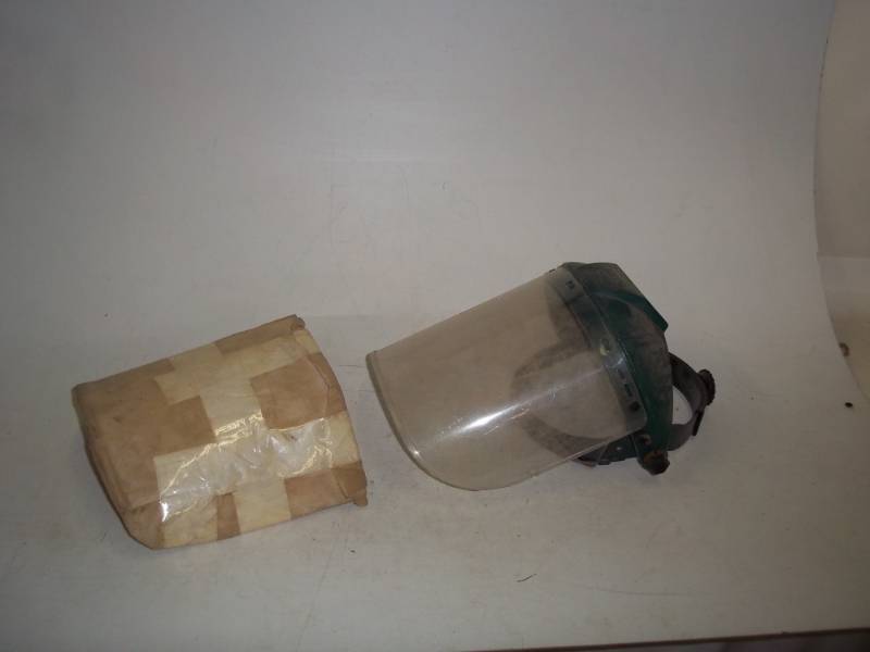 lot 85 image: clear safety shield wextra shield