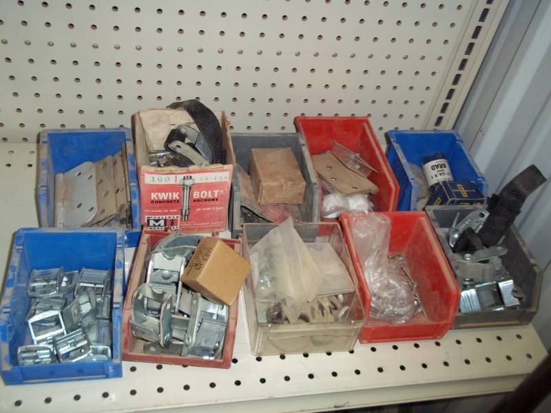 lot 94 image: 10 bins wstrap locks, door hinges, screws...
