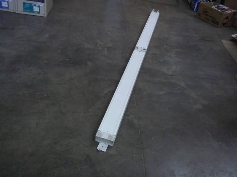 lot 102 image: New 8 Florescent Light uses 4 - 4 T-8 Bulbs