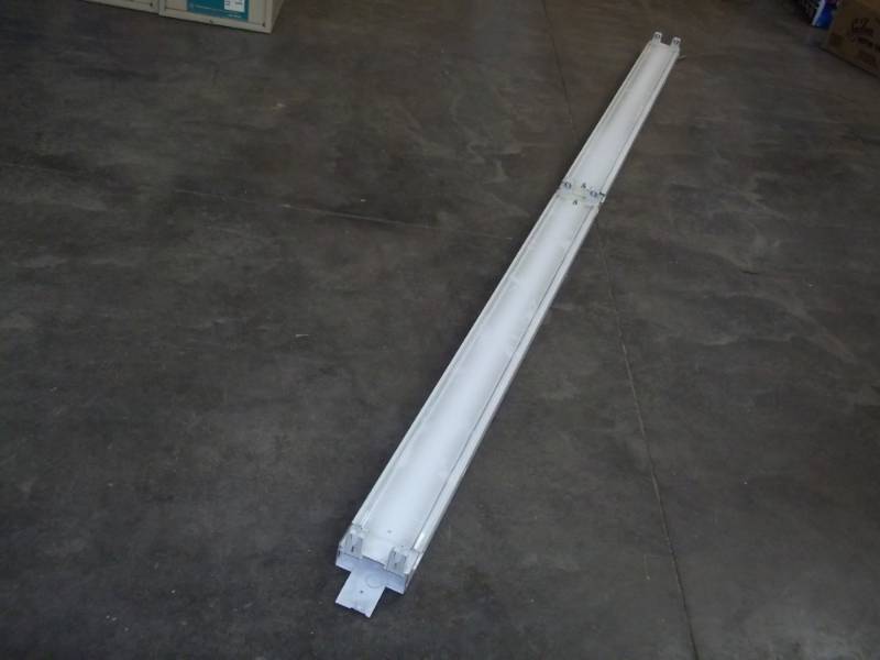 lot 105 image: Used 8 Florescent Light uses 4 - 4 T-8 Bulbs Ballast been changed to T-8