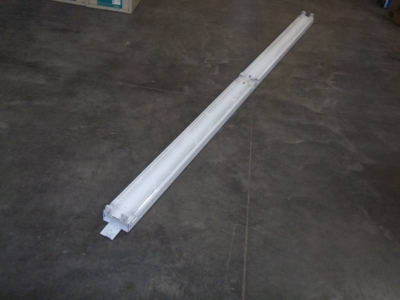 lot 112 image: Used 8 Florescent Light uses 4 - 4 T-8 Bulbs Ballast been changed to T-8