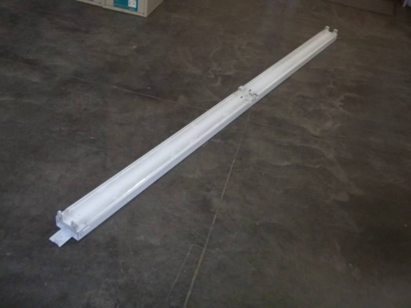 lot 119 image: Used 8 Florescent Light uses 4 - 4 T-8 Bulbs Ballast been changed to T-8