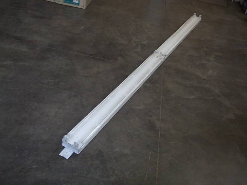 lot 126 image: Used 8 Florescent Light uses 4 - 4 T-8 Bulbs Ballast been changed to T-8