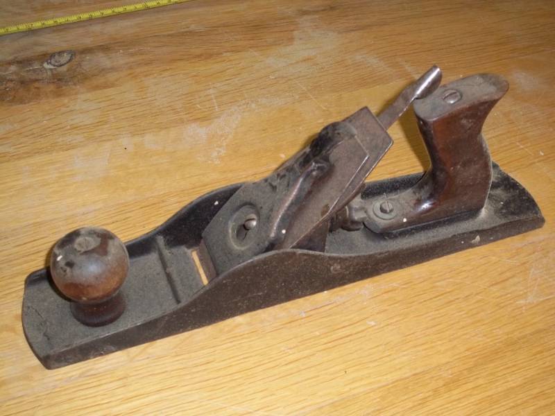 lot 158 image: 13 wood plane