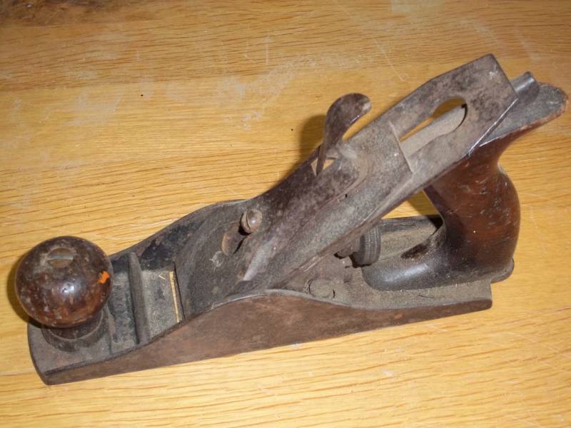 lot 167 image: zenith 9 wood plane