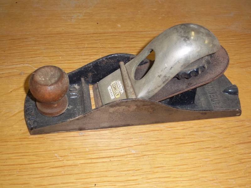 lot 168 image: stanley no.110 7 wood plane