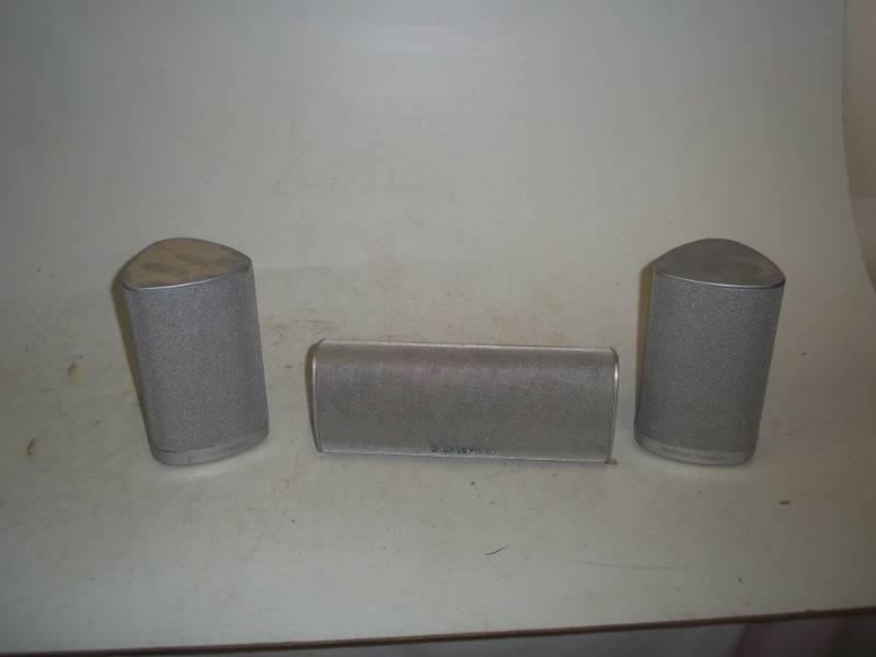 lot 194 image: harmon-kardon 3 speaker system