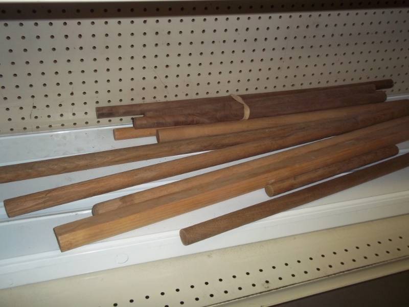 lot 198 image: assorted large wood dowels