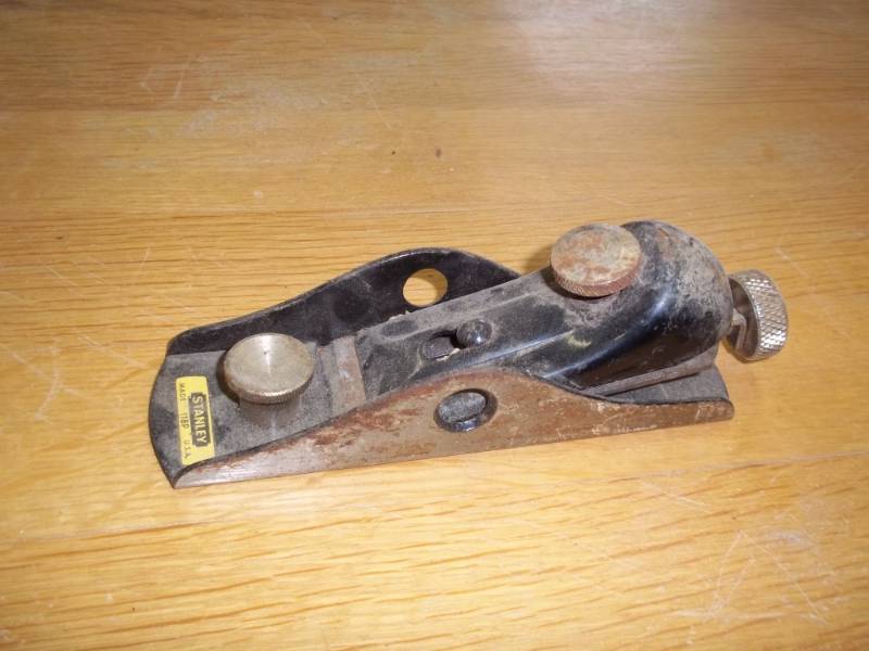 lot 206 image: stanley 6 wood plane