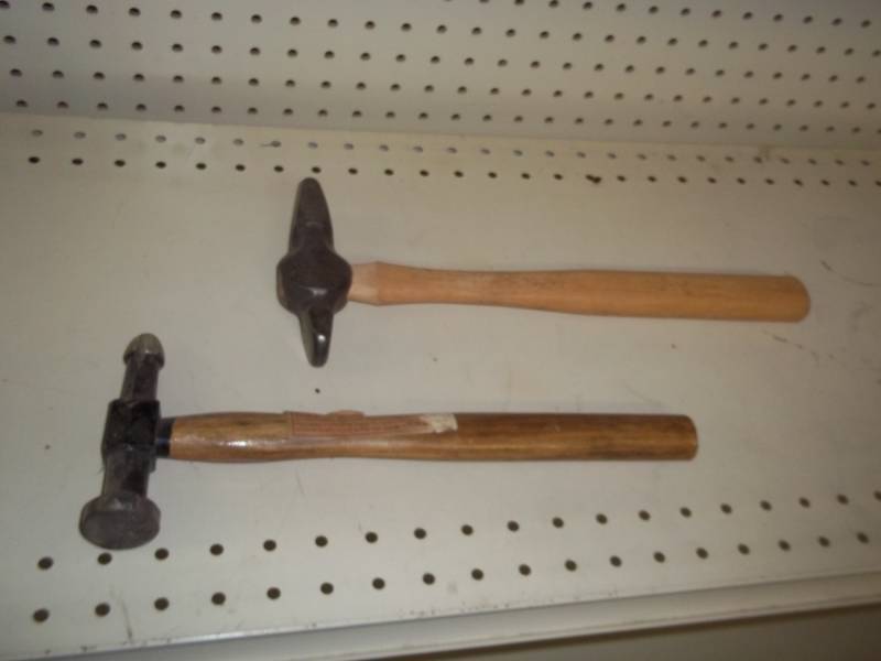 lot 240 image: 2 specialty hammers (Body hammers)