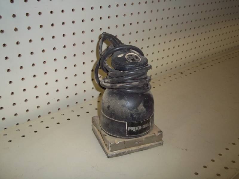 lot 242 image: porter cable electric palm sander