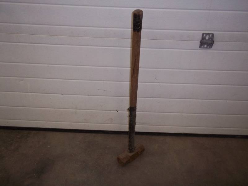 lot 277 image: sledge hammer 10lbs