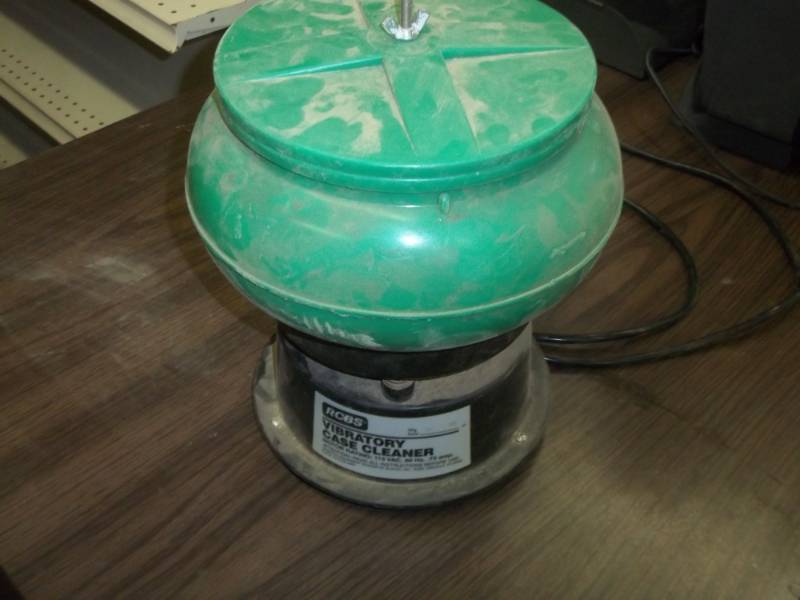 lot 291 image: vibratory case cleaner RCBS