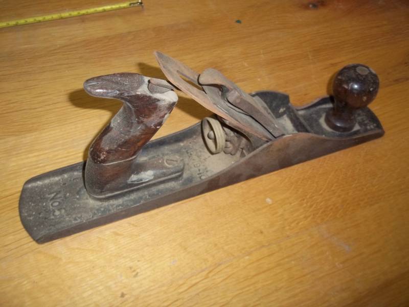 lot 310 image: vintage bailey 14 no.5 wood plane