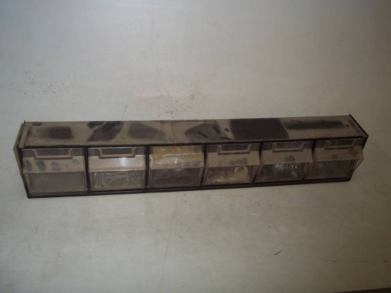 lot 322 image: Plastic parts Storage Bin with parts