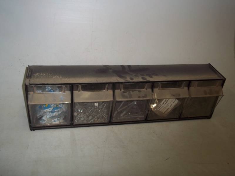 lot 323 image: Plastic parts Storage Bin with parts