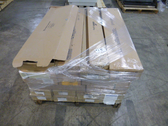 Pallet of Light Fixtures