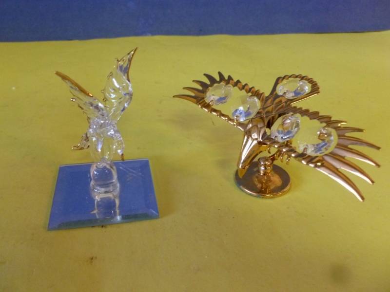 lot 31 image: Eagle Decoration