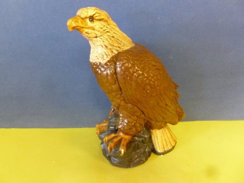 lot 37 image: Eagle Decoration