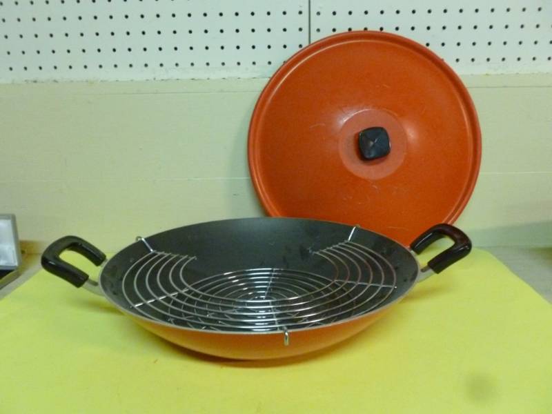 lot 65 image: Kitchen