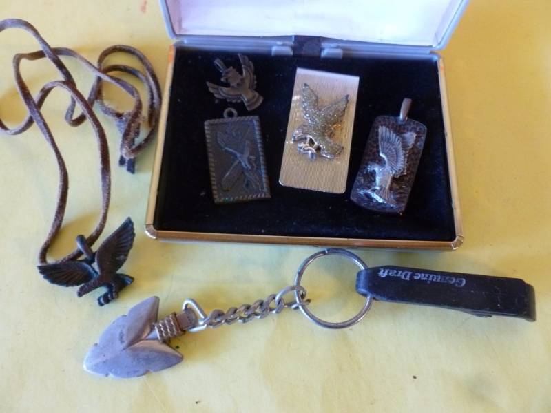 lot 78 image: Jewelry