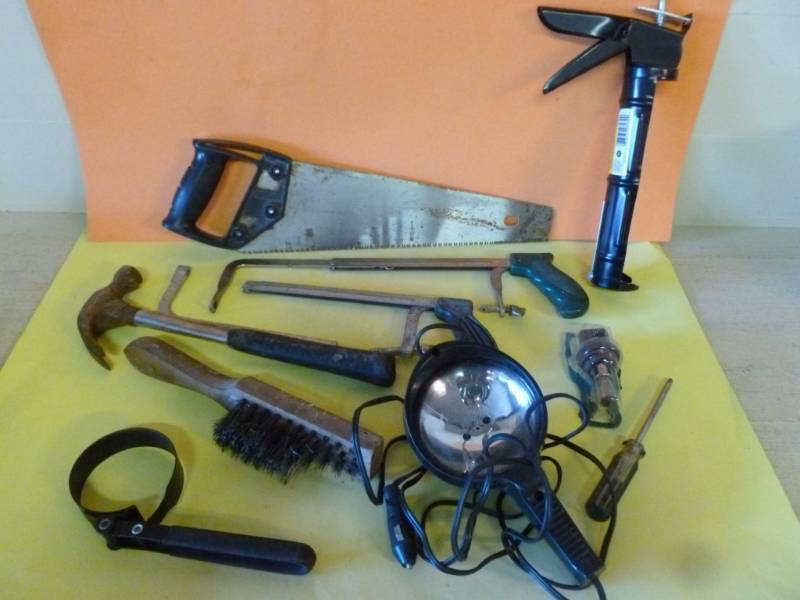 lot 85 image: Tools