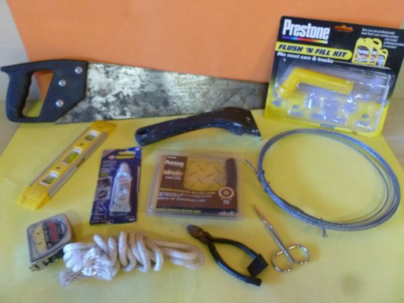 lot 86 image: Shop Items
