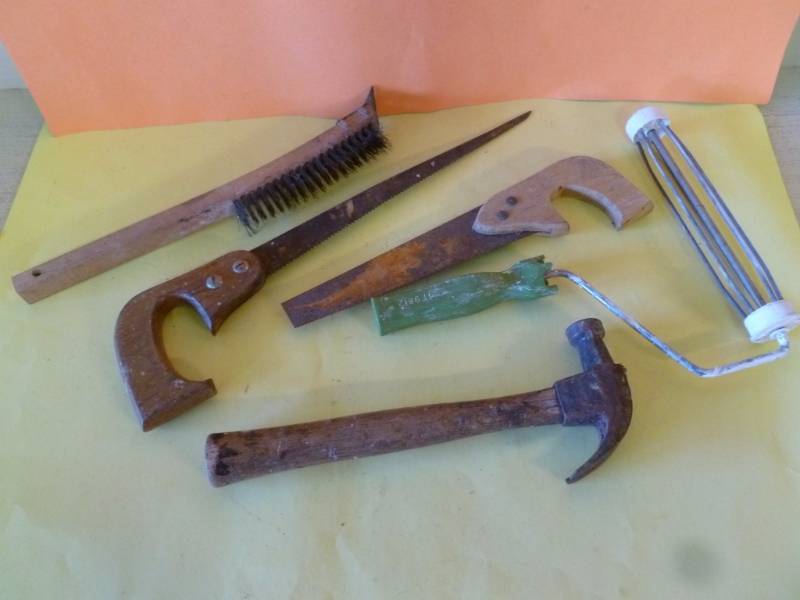 lot 87 image: Tools