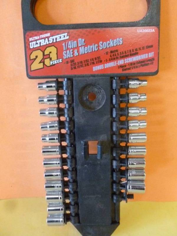 lot 92 image: Tools