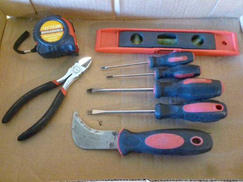 lot 102 image: Tools