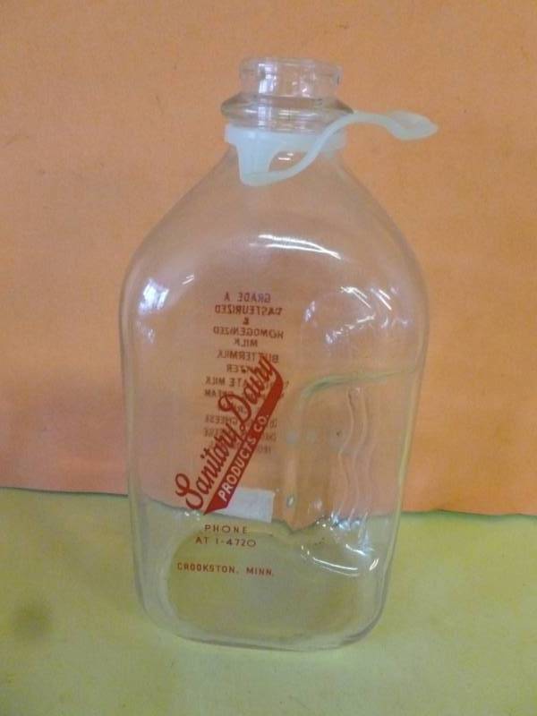 lot 172 image: Vintage Milk Bottle