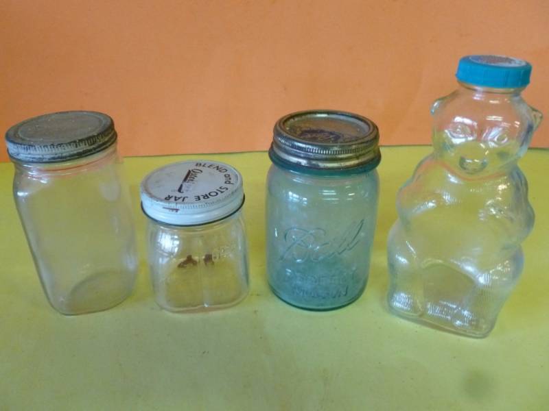 lot 176 image: Vintage Glass