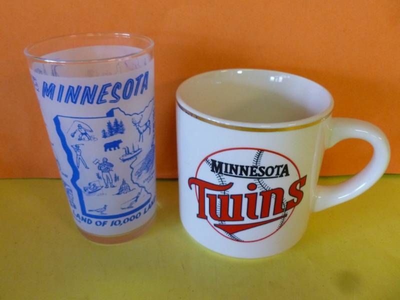 lot 185 image: Minnesota Twins Collectible