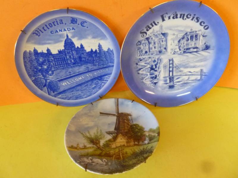 lot 192 image: Decorative