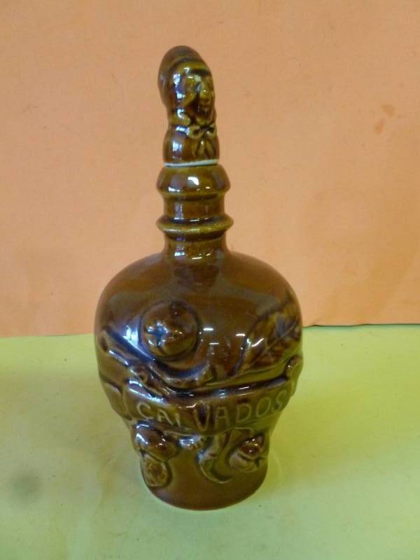 lot 195 image: Liquor Decanter