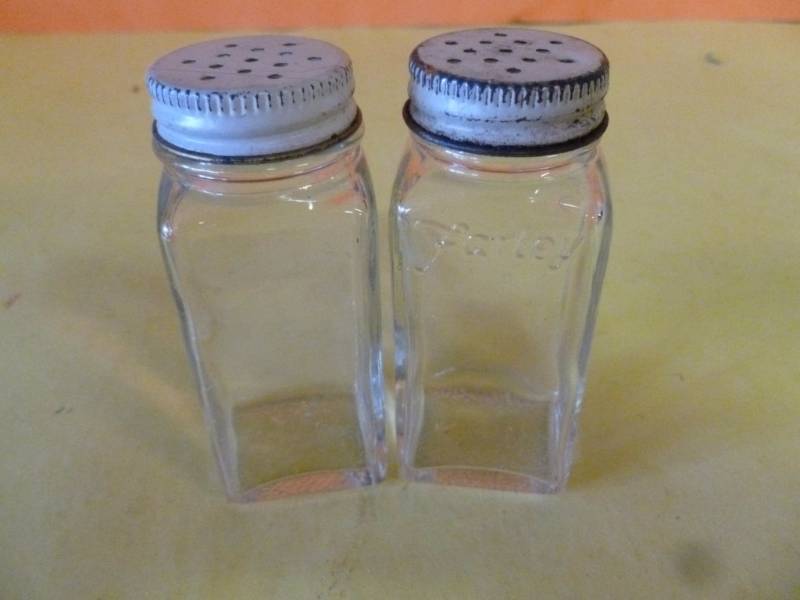 lot 219 image: Salt & Pepper Shakers