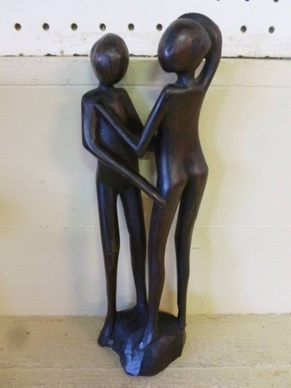 lot 257 image: African Art