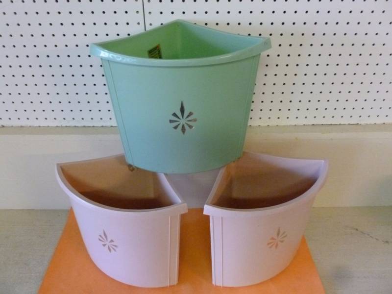 lot 267 image: Waste Baskets