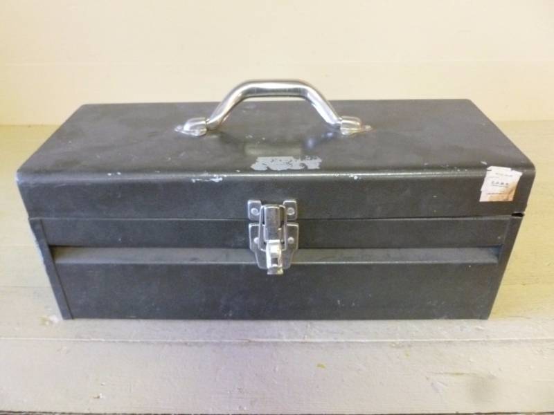 lot 276 image: Tool Box