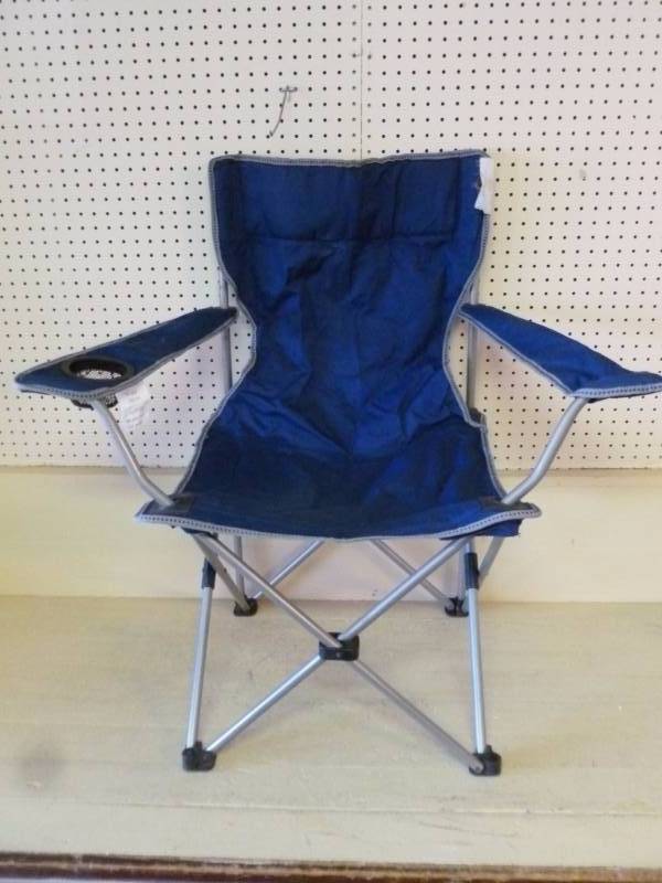 lot 301 image: Lawn Chair