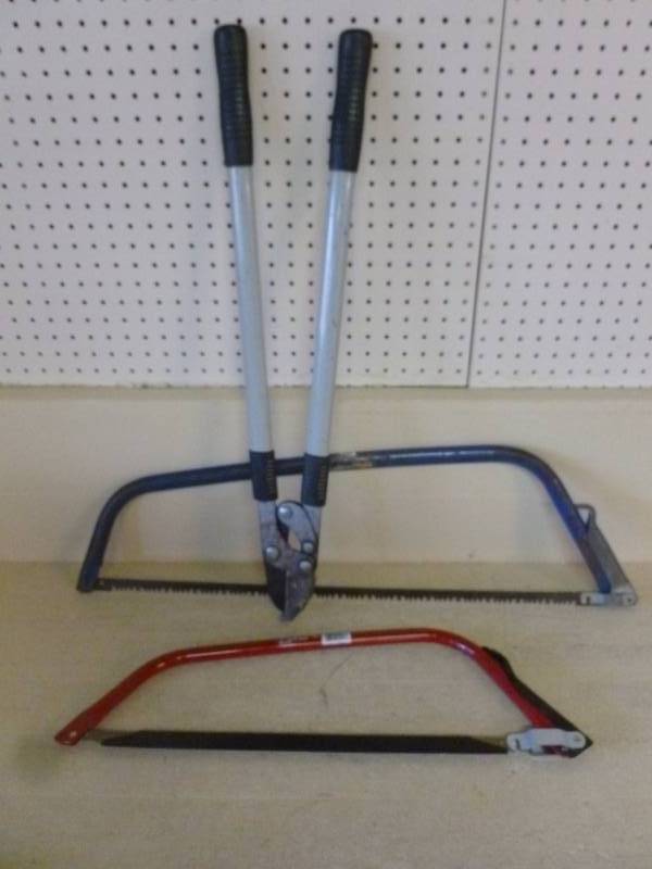 lot 316 image: Saws