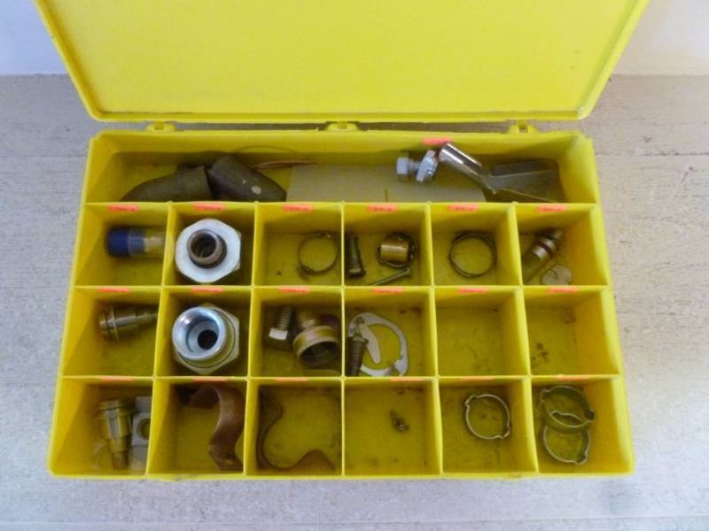 lot 319 image: Hardware