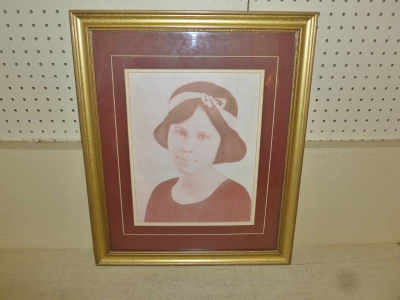 lot 324 image: Picture