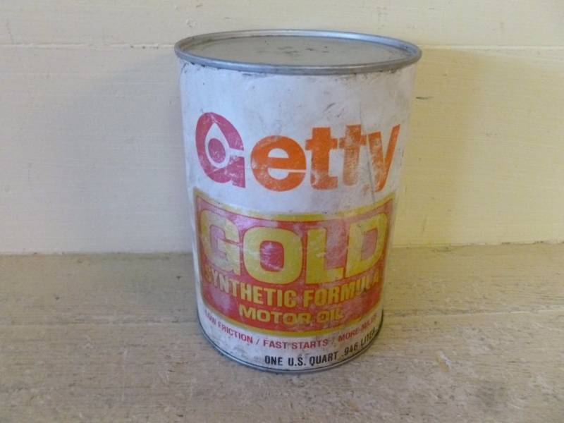 lot 332 image: Vintage Oil Can