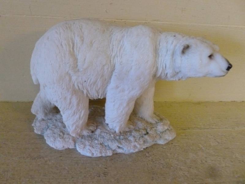 lot 347 image: Decorative
